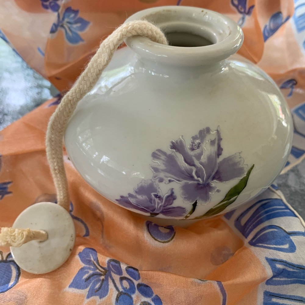 Porcelain Oil Lamp, Vintage 1984